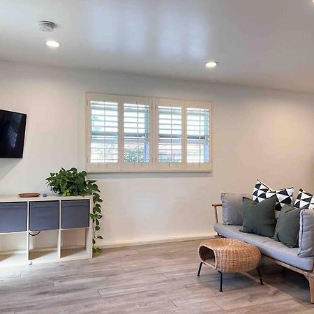 The Cozy Oasis - A Renovated And Modern Studio Near Lax + Sofi + Beaches + Freeway Lawndale Exterior photo