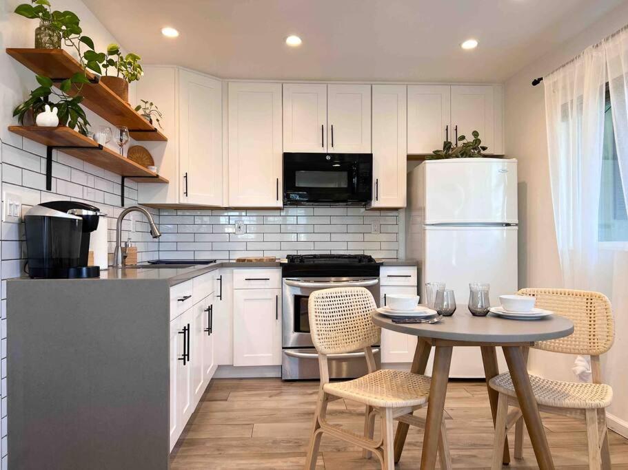 The Cozy Oasis - A Renovated And Modern Studio Near Lax + Sofi + Beaches + Freeway Lawndale Exterior photo